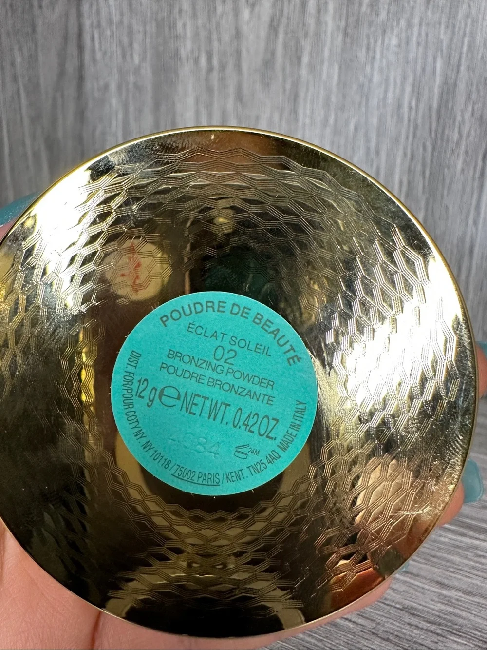 Gucci Poudre de Beauté Éclat Soleil Bronzing Powder — Shade 2